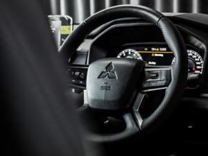 Mitsubishi Outlander 2.5 GLS - Image 12