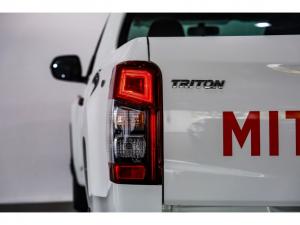 Mitsubishi Triton 2.4DI-D single cab GL - Image 10