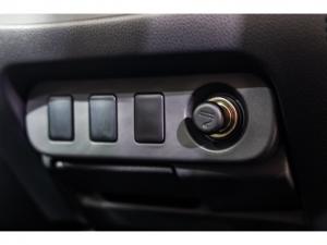 Mitsubishi Triton 2.4DI-D single cab GL - Image 16