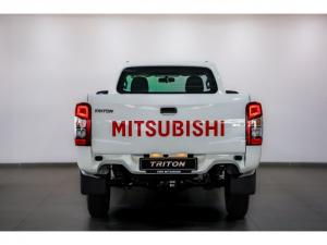 Mitsubishi Triton 2.4DI-D single cab GL - Image 6
