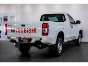 Mitsubishi Triton 2.4DI-D single cab GL - Image 7