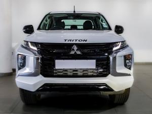 Mitsubishi Triton 2.4DI-D double cab 4x4 auto - Image 3