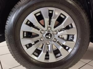 Mitsubishi Triton 2.4DI-D double cab GLS 4x4 manual - Image 13