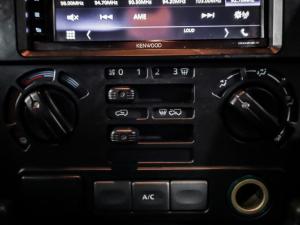 Land Rover Defender 110 TD multi-purpose - Image 16
