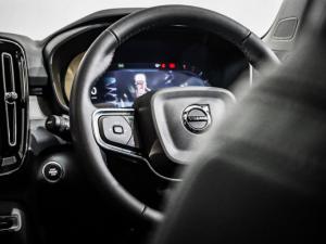 Volvo XC40 B4 Plus Dark - Image 16