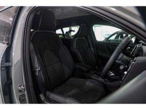 Volvo C40 Recharge Twin Motor Ultimate - Image 12