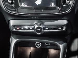Volvo XC40 T5 AWD Inscription - Image 14