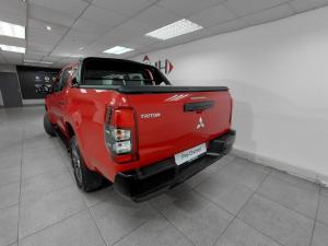 Mitsubishi Triton 2.4DI-D double cab 4x4 auto - Image 3