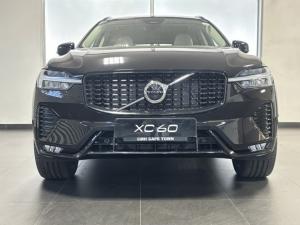 Volvo XC60 B5 AWD Ultimate Dark - Image 2