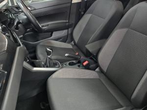 Volkswagen Polo hatch 1.0TSI Life manual - Image 13