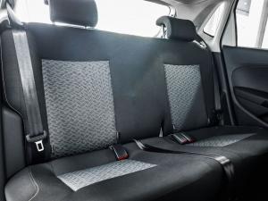Volkswagen Polo Vivo hatch 1.4 Life - Image 15
