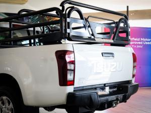 Isuzu D-Max 250 Extended cab Hi-Ride - Image 19
