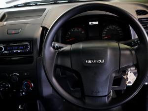 Isuzu D-Max Gen 6 250c single cab Fleetside - Image 7