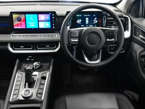 GWM P300 2.4T double cab LT 4x4 - Image 8