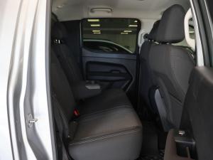 Volkswagen Amarok 2.0BiTDI double cab Life 4Motion - Image 15