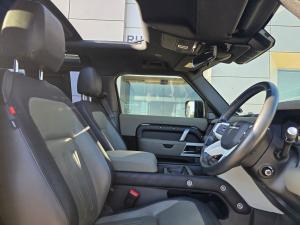 Land Rover Defender 90 D240 X-Dynamic SE - Image 12