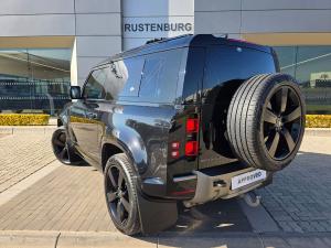Land Rover Defender 90 D240 X-Dynamic SE - Image 7