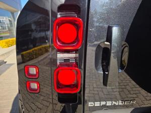 Land Rover Defender 90 D240 X-Dynamic SE - Image 9