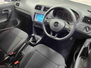 Volkswagen Polo Vivo hatch 1.4 Trendline - Image 2