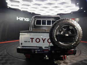 Toyota Land Cruiser 79 4.5D-4D V8 double cab LX 70th Anniversary - Image 5