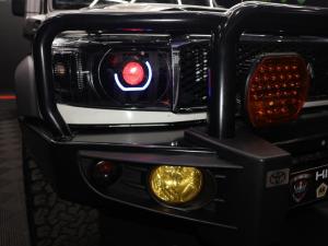 Toyota Land Cruiser 79 4.5D-4D V8 double cab LX 70th Anniversary - Image 6