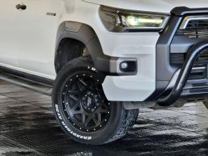 Toyota Hilux 2.8GD-6 double cab 4x4 Legend auto - Image 3