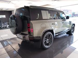Land Rover Defender 110 D350 X-Dynamic HSE - Image 4