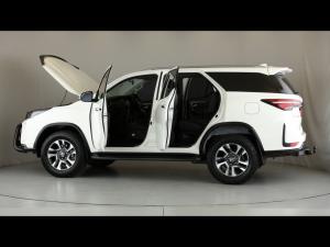 Toyota Fortuner 2.4GD-6 auto - Image 11