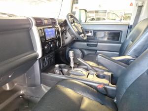 Toyota FJ Cruiser FJ Sport Cruiser - Image 7