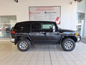 Toyota FJ Cruiser FJ Sport Cruiser - Image 3