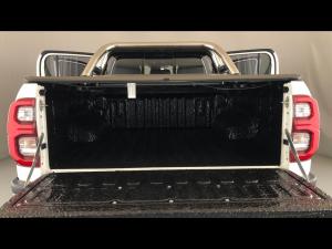 Toyota Hilux 2.8GD-6 double cab Legend auto - Image 18