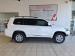 Toyota Land Cruiser 200 4.5D-4D V8 VX-R - Thumbnail 3