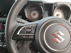 Suzuki Jimny 1.5 GLX AllGrip 5-door auto - Image 9