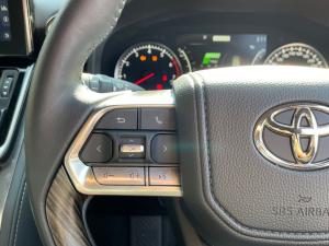 Toyota Land Cruiser 300 3.5T ZX - Image 7