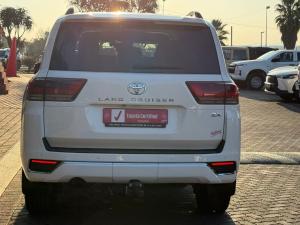 Toyota Land Cruiser 300 3.3D ZX - Image 5