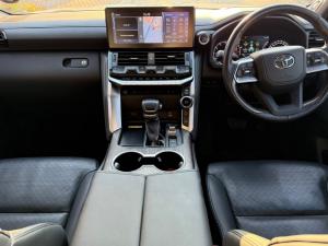 Toyota Land Cruiser 300 3.3D ZX - Image 6