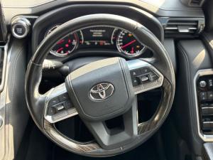 Toyota Land Cruiser 300 3.3D ZX - Image 8