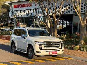Toyota Land Cruiser 300 3.3D ZX - Image 1