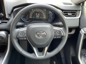 Toyota RAV4 2.5 Hybrid VX E-Four - Image 8