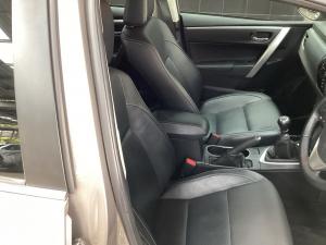 Toyota Corolla 1.8 Exclusive - Image 17