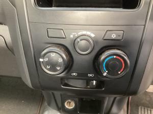 Isuzu D-Max Gen 6 250 single cab Fleetside safety - Image 11