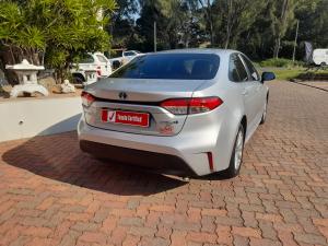 Toyota Corolla 1.8 Hybrid XS - Image 2