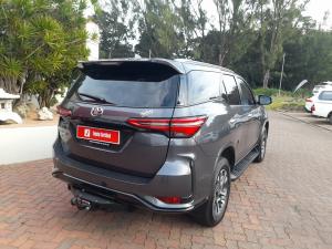 Toyota Fortuner 2.8GD-6 VX - Image 2