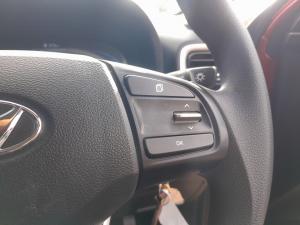Hyundai Venue 1.2 Premium - Image 10