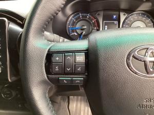 Toyota Hilux 2.8GD-6 double cab Legend auto - Image 9