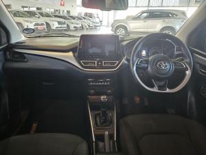 Toyota Starlet 1.5 XR manual - Image 6