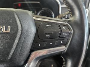 Isuzu D-Max 3.0TD double cab LSE 4x4 - Image 10