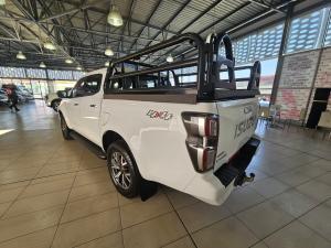 Isuzu D-Max 3.0TD double cab LSE 4x4 - Image 18