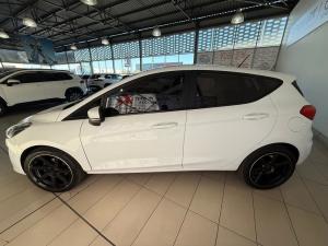 Ford Fiesta 1.0T Trend - Image 18