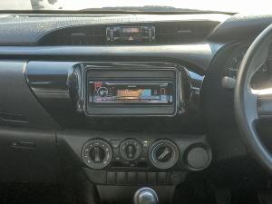 Toyota Hilux 2.4GD S (aircon) - Image 11